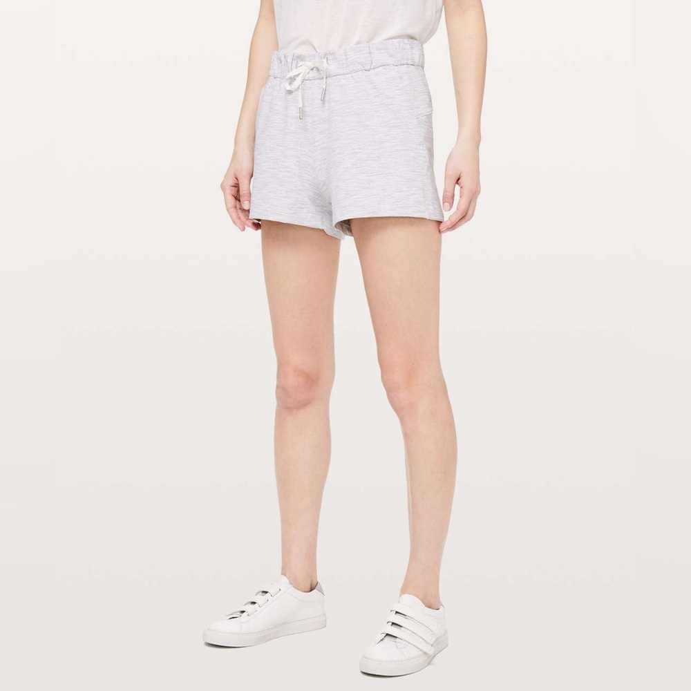 Lululemon On the Fly Short